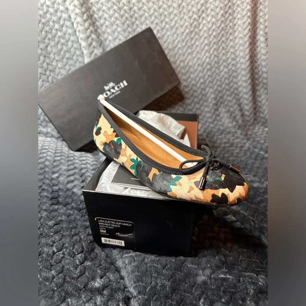 Coach women’s shoes - Picture 9 of 10